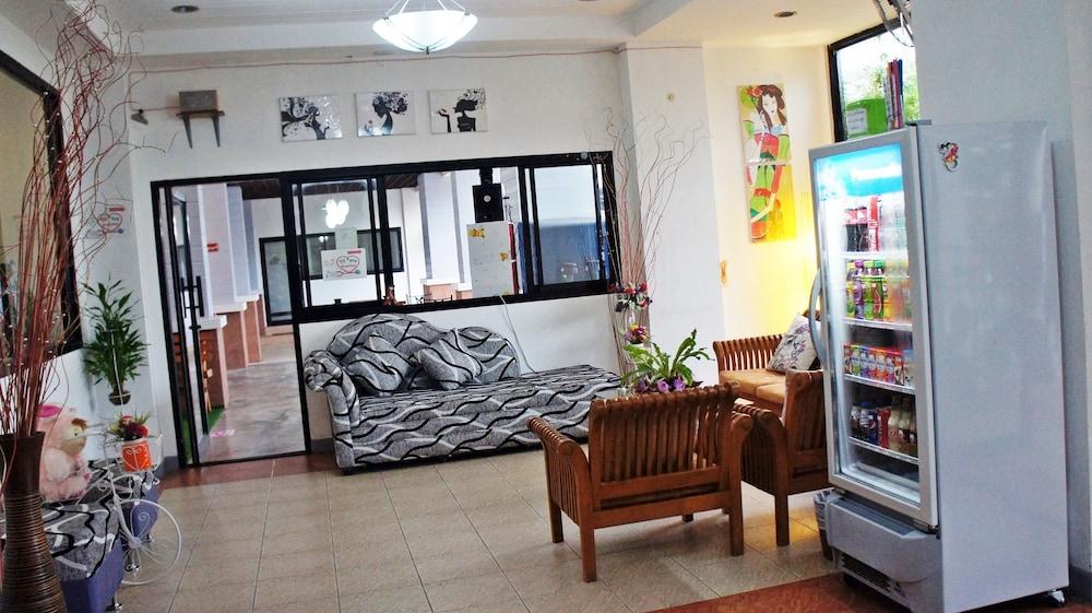 Benjamart Residence Хатъяй Экстерьер фото